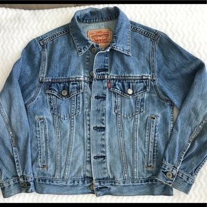 Levis Denim Trucker Jacket 